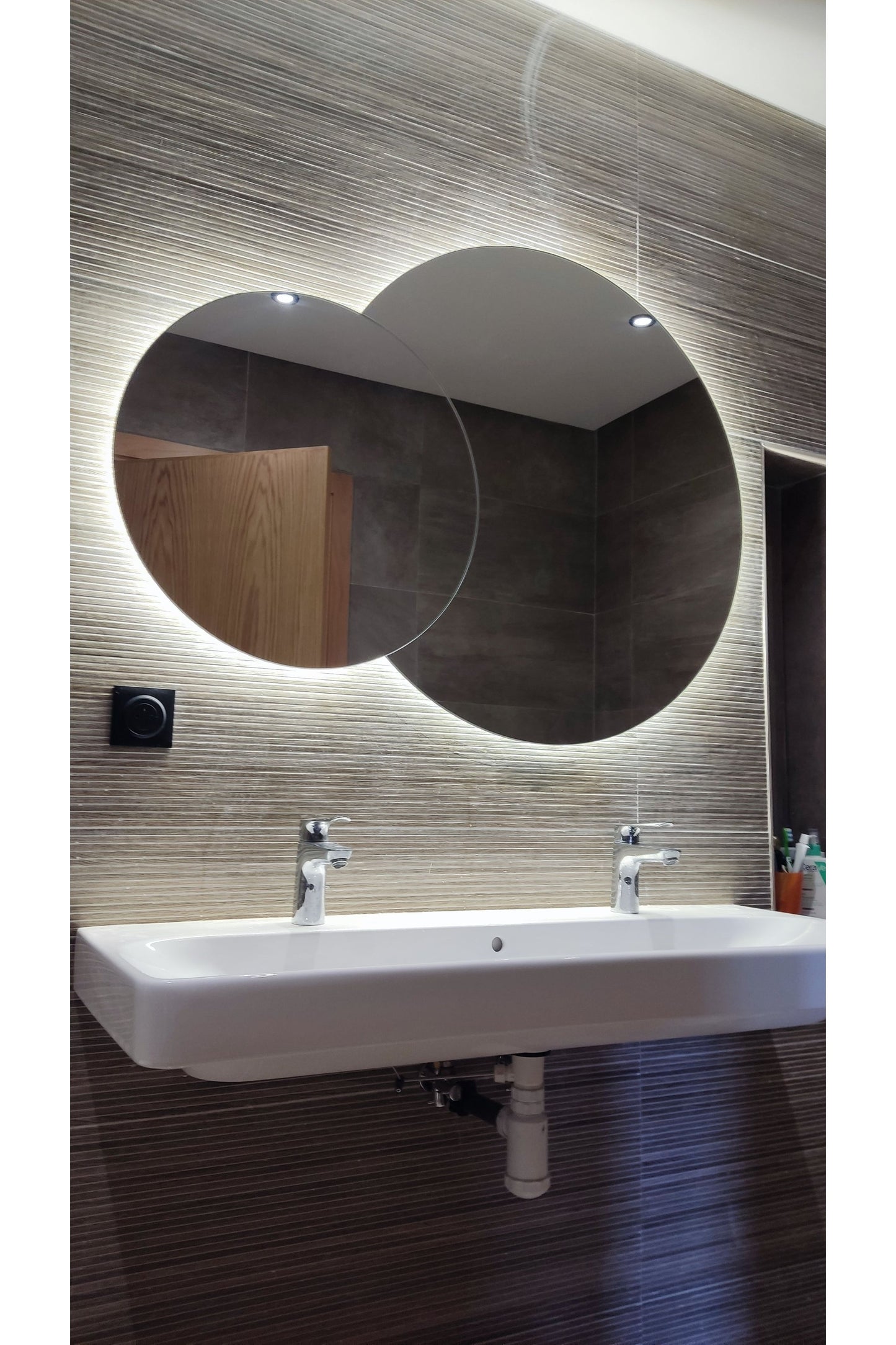 Nova Style : Miroir double cercle de salle de bain avec LED