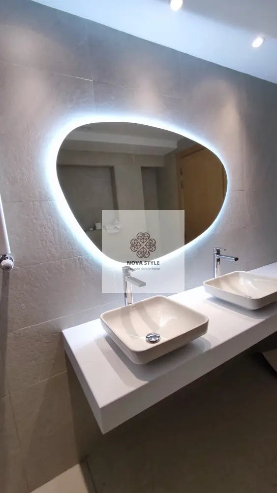 Nova Style : Miroir GALET de salle de bain avec LED