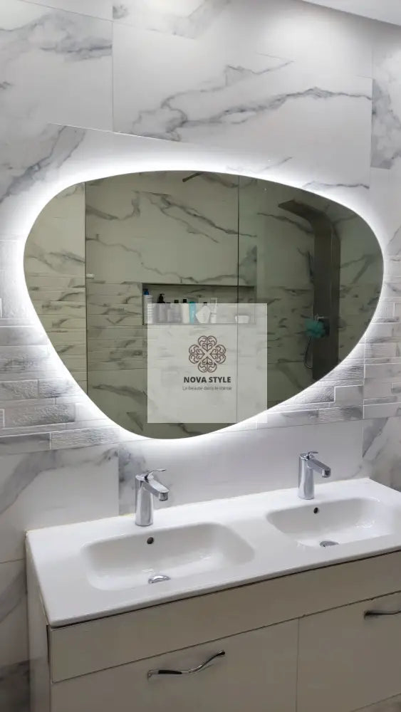 Nova Style : Miroir GALET de salle de bain avec LED