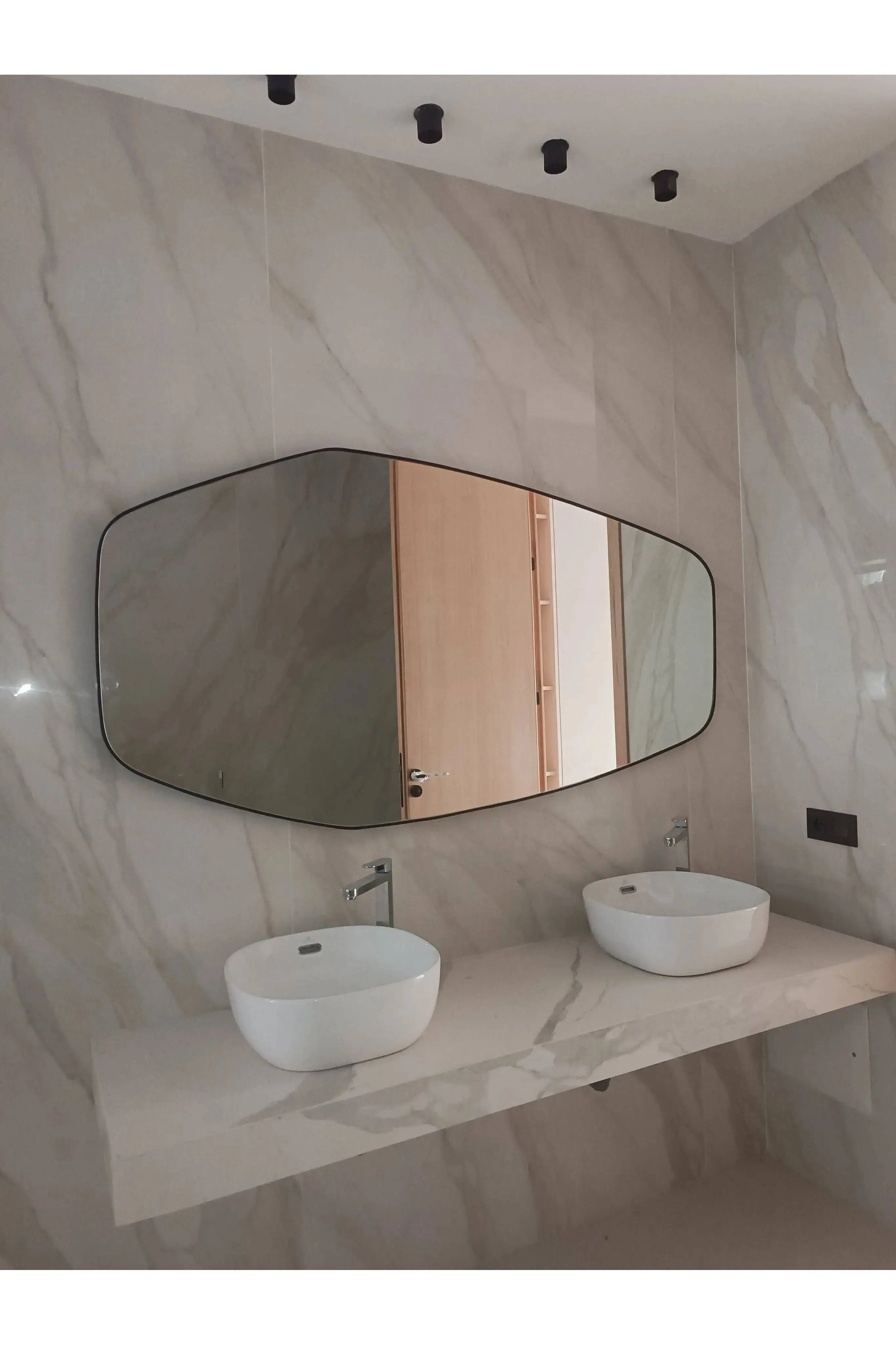 miroir salle de bain avec cadre de Nova Style : Miroir Azalée